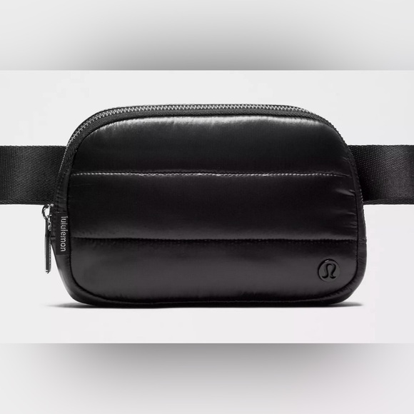 NWOT Lululemon Everywhere Belt Bag 1L Black Wunder Puff Crossbody - Picture 1 of 13